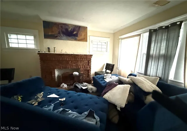 Listing Photo 4 - Condo for sale in building located at 12412-14 Tuscora Ave, Cleveland, OH 44108