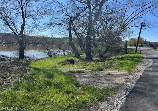 3rd image of 0 Old River Rd, Philo, OH 43771 | MLS# 5201369