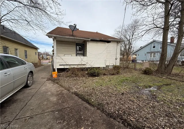 4th image of 14202 Glendale Ave, Cleveland, OH 44128 | MLS# 5201570