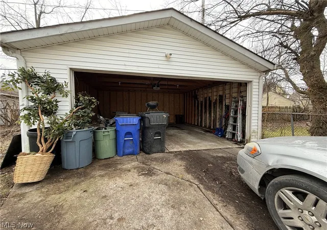 5th image of 14202 Glendale Ave, Cleveland, OH 44128 | MLS# 5201570