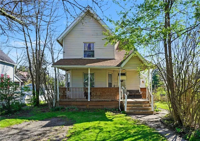 Photo 1 of Single family home for sale at 1916 4th Street Se, Canton, OH 44707 | MLS# 5201210 | Listing updated on 2026-10-07