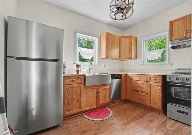 Photo 3 of Single family home for sale at 1916 4th Street Se, Canton, OH 44707 | MLS# 5201210 | Listing updated on 2026-10-07