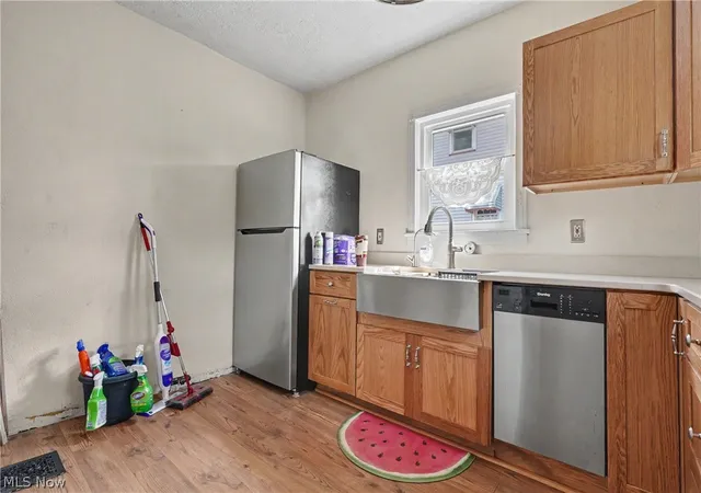 Photo 3 of Single family home for sale at 1916 4th Street SE, Canton, OH 44707 | MLS# 5201210 | Listing updated on 2026-10-07