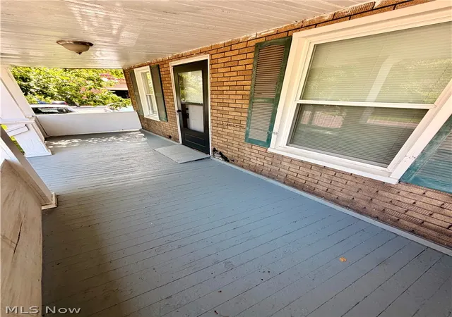 Listing Photo 4 - Condo for sale in building located at 3588 W 66th St, Cleveland, OH 44102