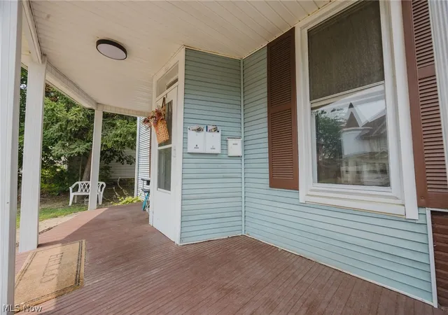 4th image of 866 Main #A, Coshocton, OH 43812 | MLS# 5201572