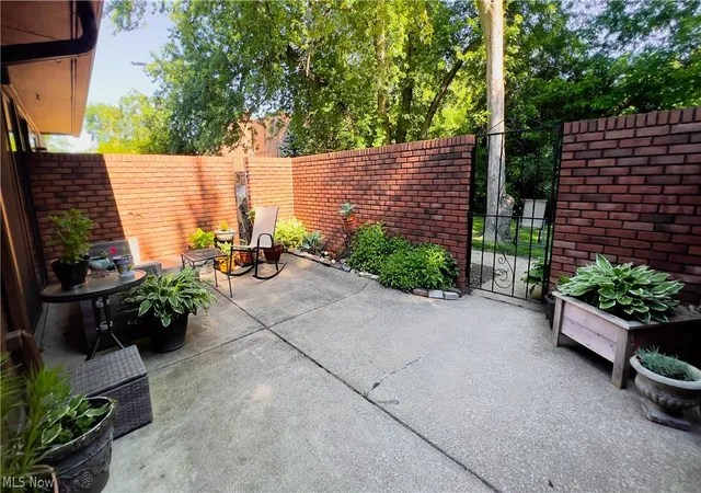 Homes for sale in Avon Lake, OH | 33803 Electric Blvd #C17, Avon Lake, OH 44012 | MLS# 5200709