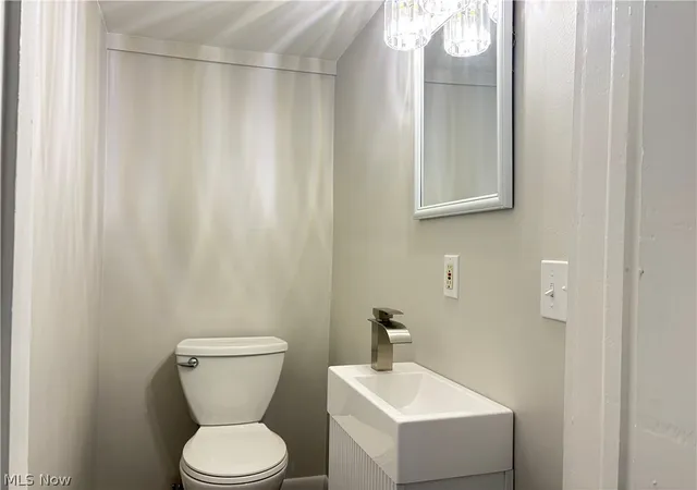 Photo 3 of Single family home for sale at 1733 E 47th Street, Ashtabula, OH 44004 | MLS# 5195124 | Listing updated on 2026-09-27
