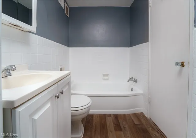 Homes for sale in Shaker Heights, OH | 13800 Fairhill Rd #101, Shaker Heights, OH 44120 | MLS# 5201777