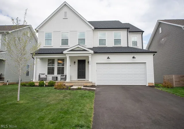 Photo 1 of Sale Pending at 428 Oakland Hills Loop, Commercial Point, OH 43116 | MLS# 5200245 | Listing updated on 2026-08-03