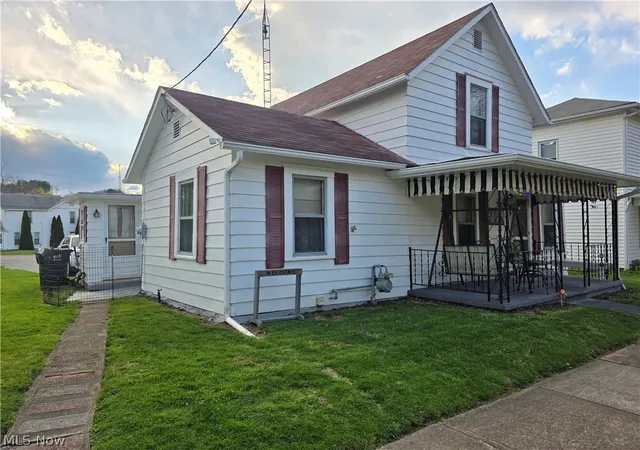 Homes for sale in Newcomerstown, OH | 342 N Bridge St, Newcomerstown, OH 43832 | MLS# 5200975