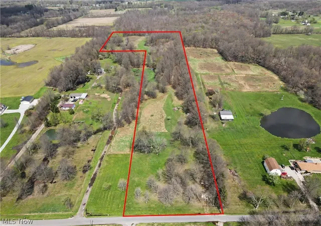 Homes for sale in Newton Falls, OH | 10537 Gilbert Rd, Newton Falls, OH 44444 | MLS# 5201943