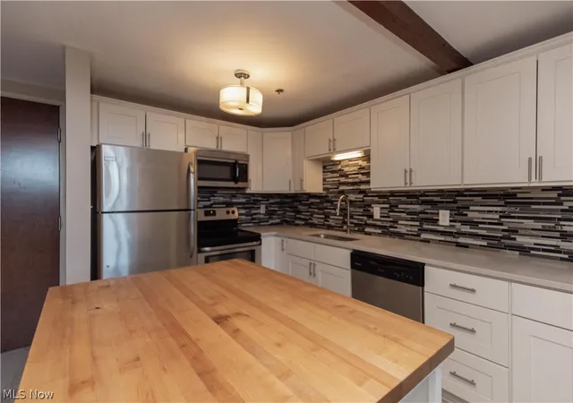 Homes for sale in Cleveland, OH | 1133 W 9Th St #112, Cleveland, OH 44113 | MLS# 5201700