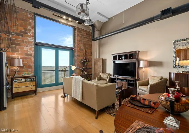 Photo 5 of Condo for sale at 401 W Shoreline Dr #261, Sandusky, OH 44870 | MLS# 5201754 | Listing updated on 2026-07-29