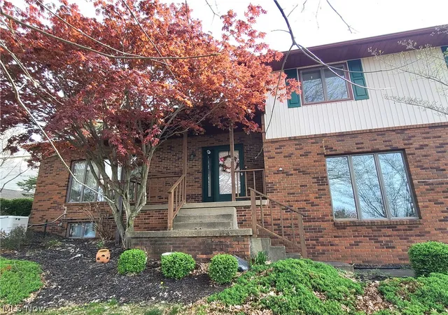 2nd image of 106 Martha Dr, St Clairsville, OH 43950 | MLS# 5202020