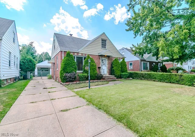 Homes for sale in Willowick, OH | 306 E 323Rd St, Willowick, OH 44095 | MLS# 5202366