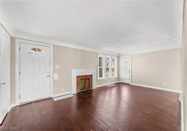 Homes for sale in Cleveland, OH | 17904 Neff Rd, Cleveland, OH 44119 | MLS# 5201595