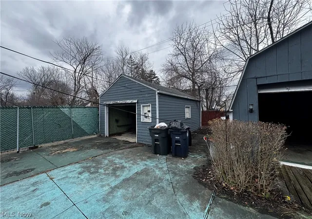 4th image of 870 Frederick Blvd, Akron, OH 44320 | MLS# 5202240