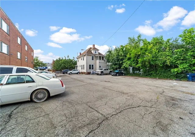 Homes for sale in Shaker Heights, OH | 12913 Larchmere Blvd, Shaker Heights, OH 44120 | MLS# 5202278