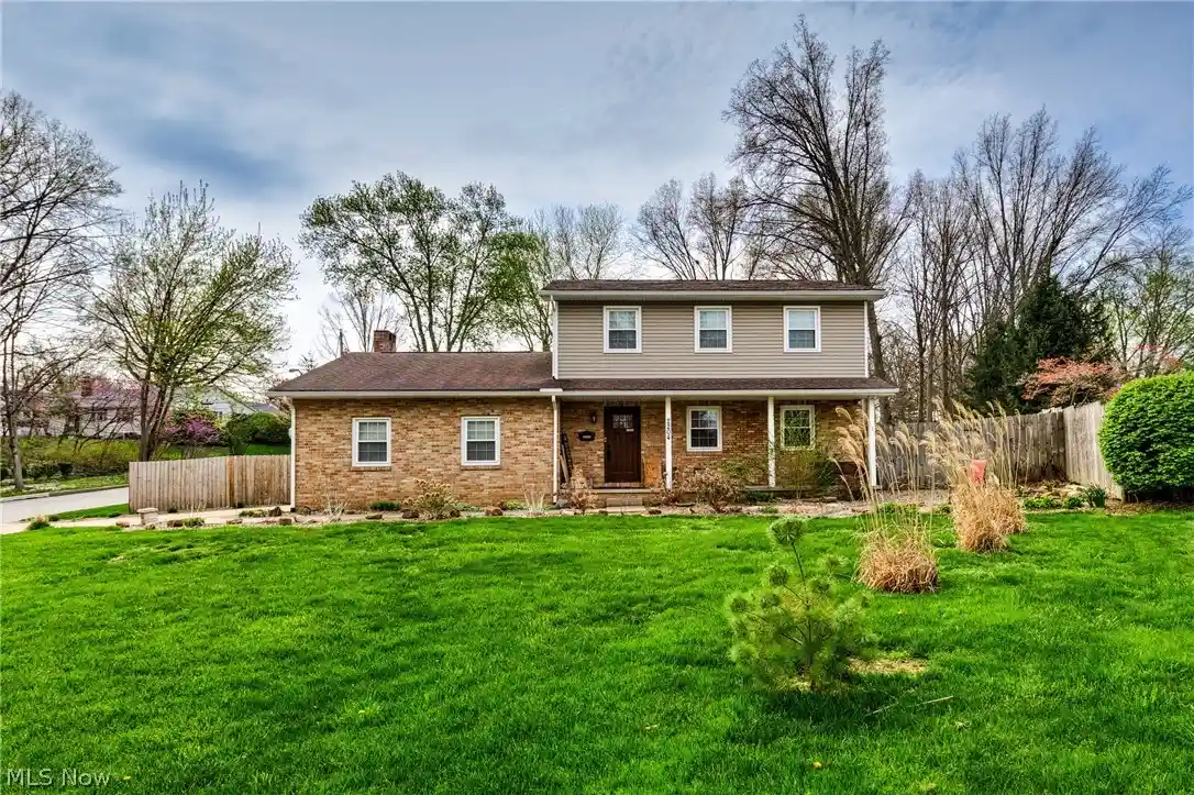 Single family home for sale at 2204 Southeast Blvd, Salem, OH 44460 | MLS# 5195860