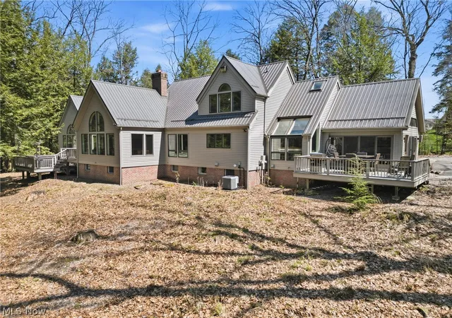 3rd image of 5700 Clingan Rd, Struthers, OH 44471 | MLS# 5198593