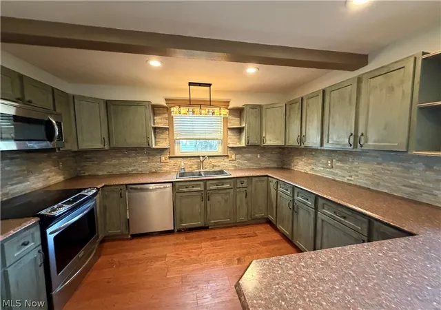 Homes for sale in Vienna, WV | 4602 7Th Ave, Vienna, WV 26105 | MLS# 5202647