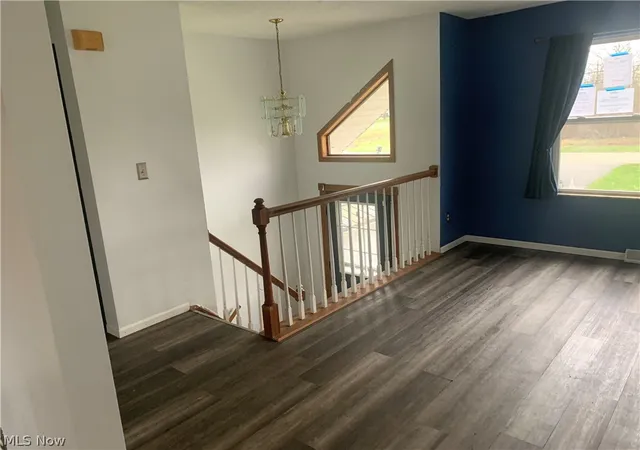3rd image of 238 Raymond Ave Nw, Warren, OH 44483 | MLS# 5202728