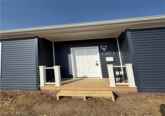 Homes for sale in Zanesville, OH | 805 Lee St, Zanesville, OH 43701 | MLS# 5202604