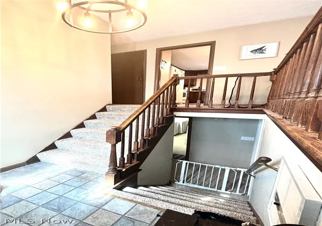 Photo 3 of Sale Pending at 1392 Homestead Dr, East Liverpool, OH 43920 | MLS# 5202658 | Listing updated on 2026-06-08