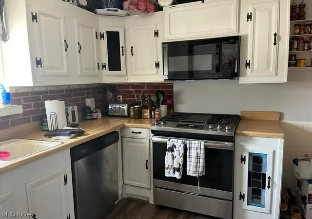 3rd image of 14730 Orchard Park Ave, Cleveland, OH 44111 | MLS# 5201625