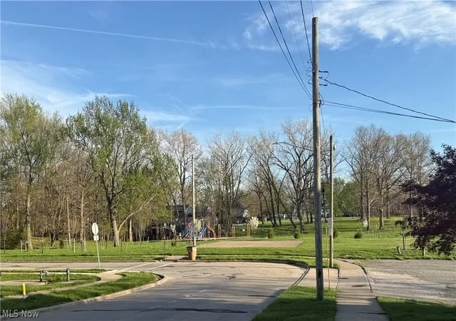 39th image of 5276 W 83rd St, Cleveland, OH 44129 | MLS# 5202882
