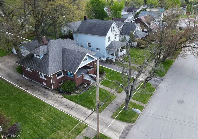 2nd image of 33 N Hartford Ave, Youngstown, OH 44509 | MLS# 5196315