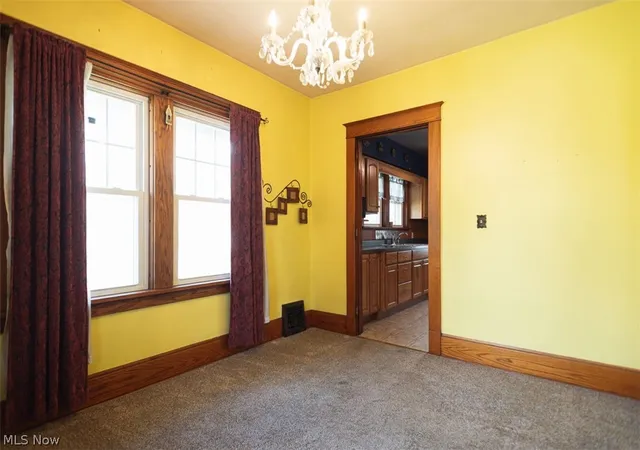 5th image of 33 N Hartford Ave, Youngstown, OH 44509 | MLS# 5196315