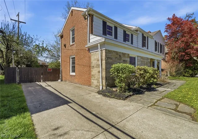 Homes for sale in Shaker Heights, OH | 3378 Clayton Blvd, Shaker Heights, OH 44120 | MLS# 5202799