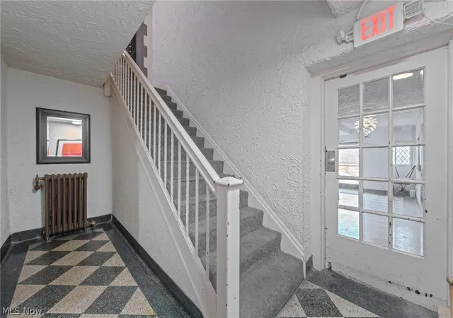 4th image of 11428 Cedar Gln Pkwy, Cleveland, OH 44106