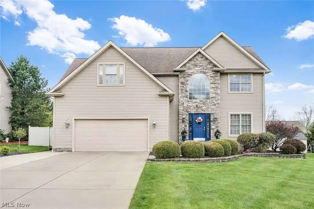 Photo 1 of Single family home for sale at 6554 N Carolina Pl, Youngstown, OH 44514 | MLS# 5203170 | Listing updated on 2026-10-21