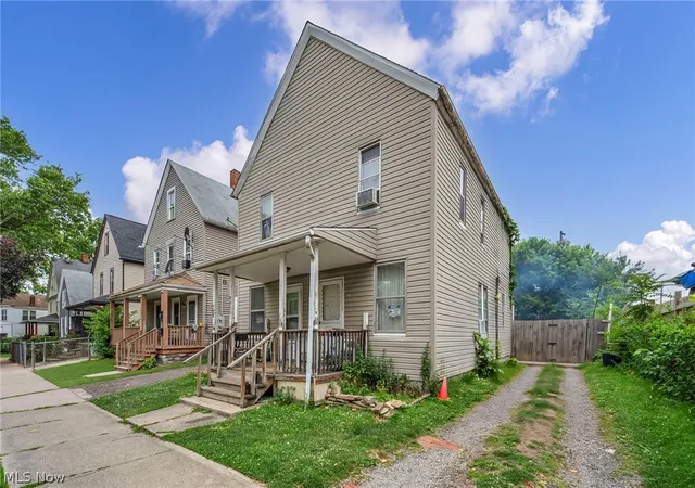 Homes for sale in Cleveland, OH | 7814 Lawn Ave, Cleveland, OH 44102 | MLS# 5203191