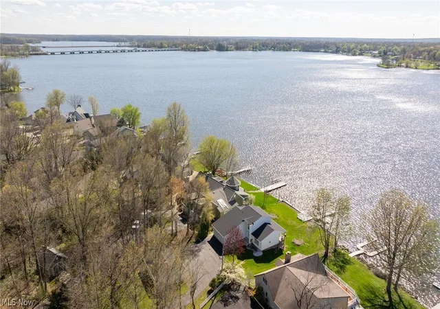 3rd image of 1408 River Rd, Lake Milton, OH 44429 | MLS# 5201314