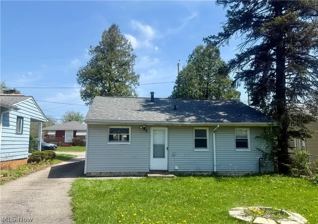 4th image of 4816 E 173Rd St, Cleveland, OH 44128 | MLS# 5203289