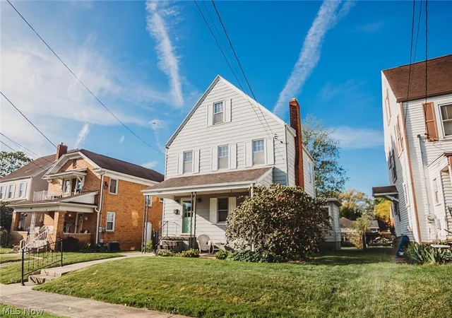 Homes for sale in Parkersburg, WV | 1612 24th St, Parkersburg, WV 26101 | MLS# 5203111