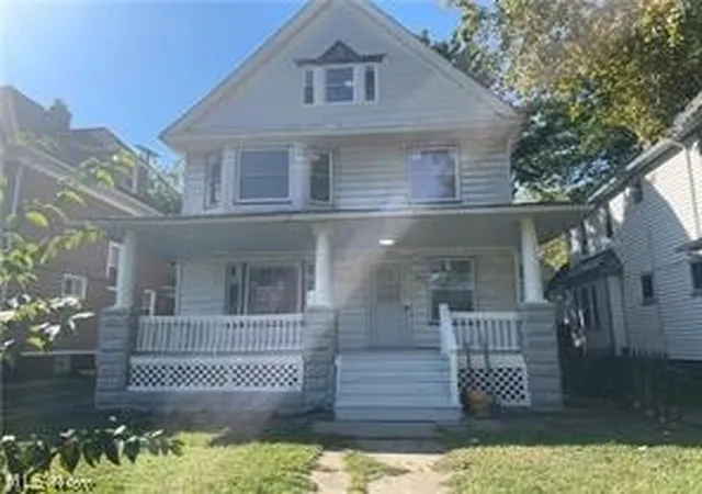 Homes for sale in Cleveland, OH | 10404 South Blvd, Cleveland, OH 44108 | MLS# 5203237