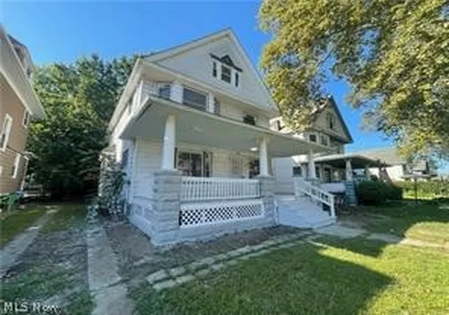 Homes for sale in Cleveland, OH | 10404 South Blvd, Cleveland, OH 44108 | MLS# 5203237