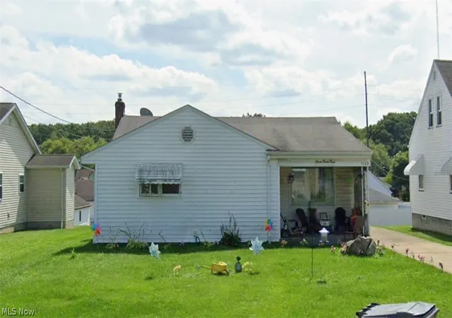 Photo 1 of Sale Pending at 1123 Ivanhoe Ave, Youngstown, OH 44502 | MLS# 5203413 | Listing updated on 2026-04-29