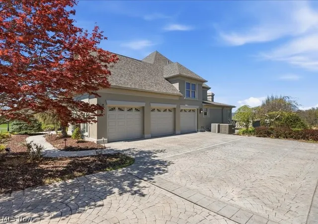 Photo 3 of Mansion for sale at 31 Wyndemere, Vienna, WV 26105 | MLS# 5202256 | Listing updated on 2026-07-30