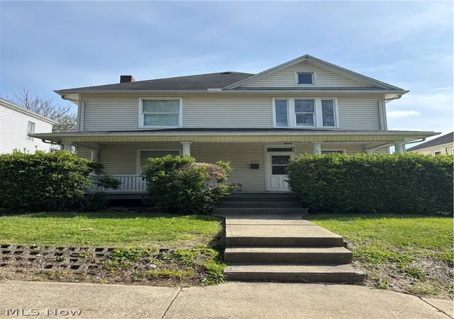 Homes for sale in Coshocton, OH | 707 Locust St, Coshocton, OH 43812 | MLS# 5202793