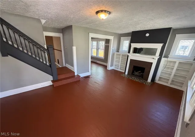 2nd image of 9902 Yale Ave, Cleveland, OH 44108 | MLS# 5203503