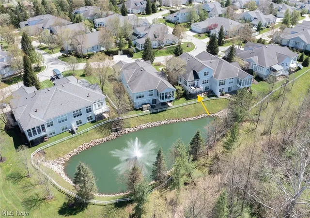 image of 310 Blossom Ln, Chagrin Falls, OH 44022