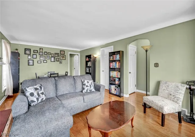 Listing Photo 5 - Condo for sale in building located at 13570 Cedar Rd, University Heights, OH 44118