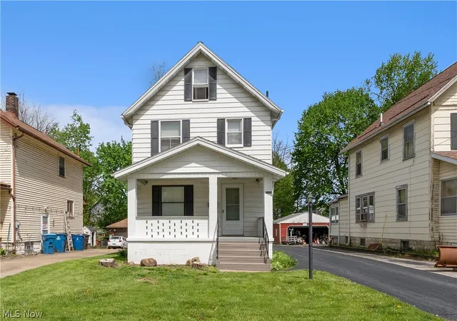 2nd image of 273 Maplewood Ave, Struthers, OH 44471 | MLS# 5203426