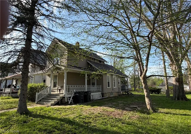 3rd image of 347 11Th St, Elyria, OH 44035 | MLS# 5203786