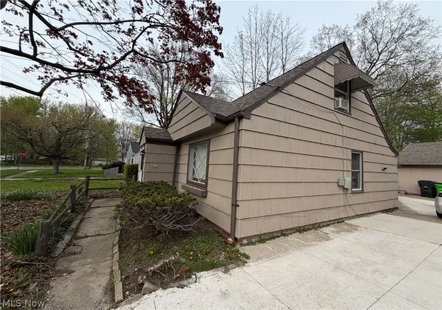 2nd image of 23340 Williams Ave, Euclid, OH 44123 | MLS# 5203509